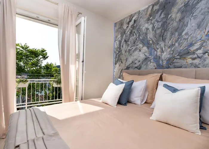 Yukka Comfor Center Hvar With Parking